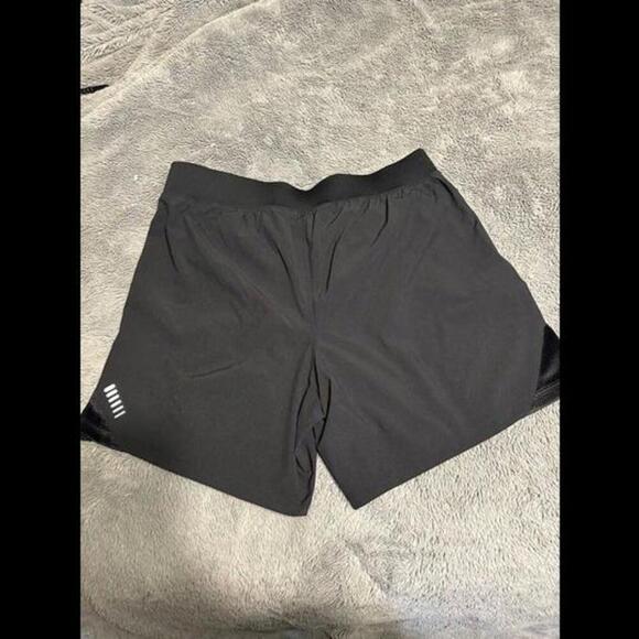 New Under Armour Men's SpeedPocket 7in Shorts – Size Large, Black - Picture 3 of 4